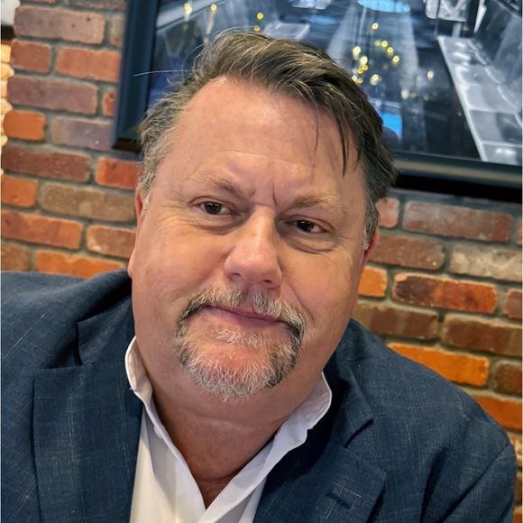 Meet your Posher, Jerry - Picture 2 of 6